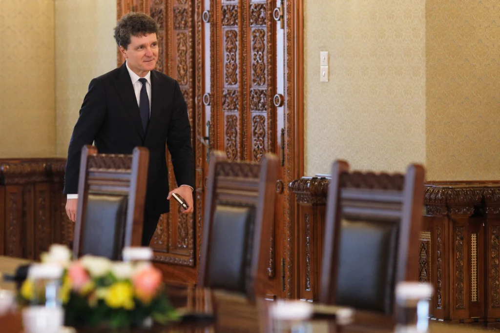 Nicușor Dan, România