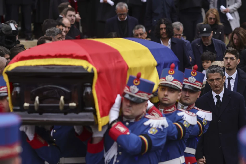 INQUAM_FUNERALII_LUCESCU_09_INQUAM_Photos_Octav_Ga