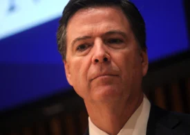 Fostul director al FBI demis de Trump, James Comey, inculpat a doua oară: S-ar putea să i se tragă de la numerele 86 și 47