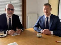 Péter Magyar schimbă regulile pentru maghiarii din România. Fundația UDMR care îi ajuta să obțină cetățenia, scoasă din program