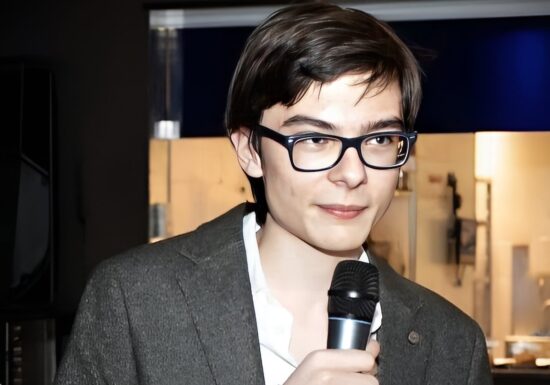 Până la Oxford e un drum lung, complicat și nesigur. Inteligența, hărnicia și voința nu sunt suficiente. E nevoie să convingi lumea că ești cel mai bun - <span style="color:#990000;">Interviu video</span>