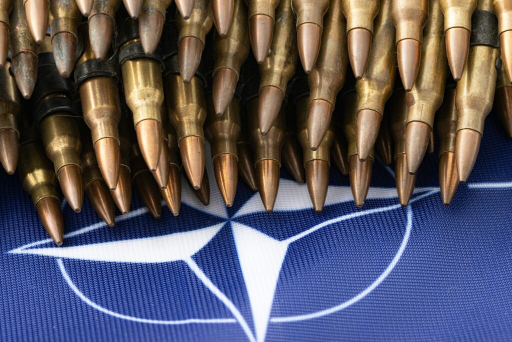 O nouă idee a răsărit la Washington: Trump ar putea să-și facă un „NATO separat”, cu 5 aliați