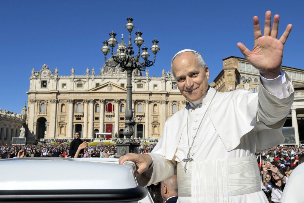 Premieră la Vatican: Papa Leon a numit o femeie laică într-un post de ministru