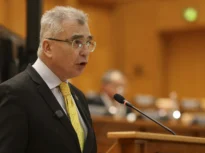 Petrișor Peiu: Nu se poartă nicio negociere. Vă garantez că sunt fumuri pentru a întreține iluzia că se joacă. Totuși, Mohammad Murad ar putea vota Guvernul Veștea