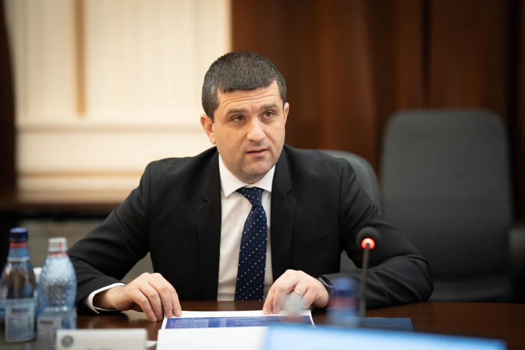 Radu Miruță explică de ce nu încape semnul egal între colaborarea USR-AUR și tandemul PSD-AUR