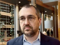 Vlad Voiculescu, România