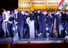 Clipul zilei: Dansul ”victoriei” unui viitor ministru ungar a devenit viral (Video)