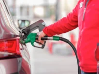 Motorina a ajuns mai ieftină decât benzina. Ce se întâmplă pe piața carburanților