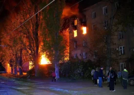 Ziua 1527 Două valuri de atacuri în Odesa. Marina ucraineană lovește vasele FSB care păzeau podul Kerci (Video). Trump, după discuția cu Putin: Ucraina e înfrântă militar