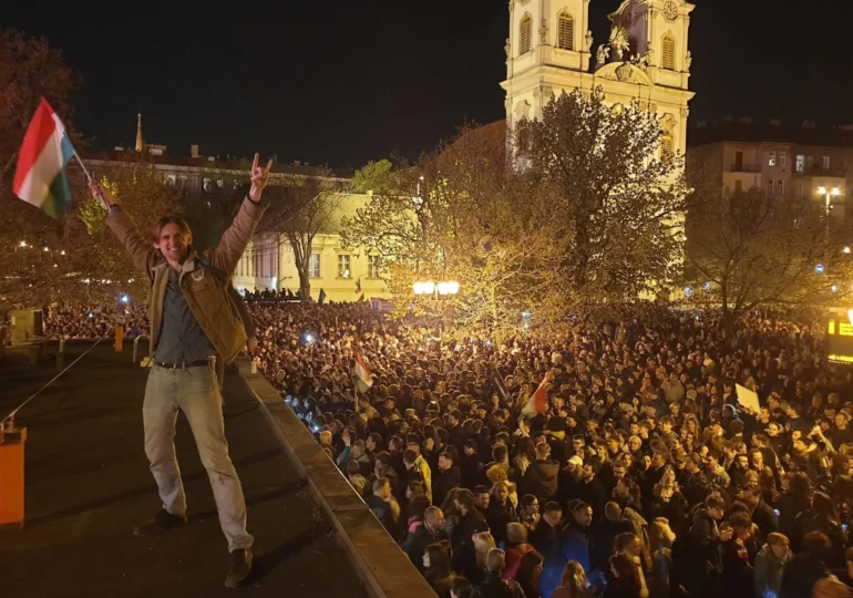 Budapesta s-a transformat într-o arenă de petrecere după alegerile istorice care au pus capăt erei Orban (Video)