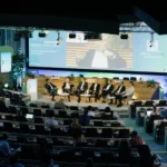 Comisari europeni foști și actuali aduc la aceeași masă experți în energie curată, la Săptămâna Europeană a Energiei Durabile 2026