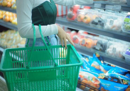 Alimentele s-au scumpit deja cu 10%, iar consumul a scăzut cu până la 4%. După Paște, prețurile ar putea crește din nou