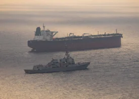 LIVE Negocieri în ceață: Iranul neagă întâlnirea cu SUA, discuțiile ar urma să fie mediate de Pakistan. Trump spune că Teheranul pregătește o ofertă