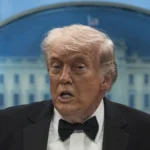 Vizibil deranjat, Trump respinge acuzațiile celui care a deschis focul la gala presei: Nu sunt un violator. Nu sunt pedofil!