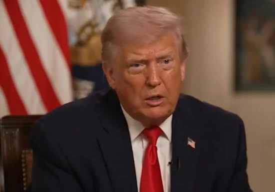 Monstrul conspirațiilor creat de Trump se întoarce împotriva lui: aliați influenți îi contestă legitimitatea