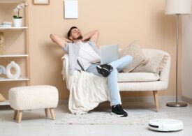 Aspirator robot vs. aspirator clasic: avantaje și dezavantaje