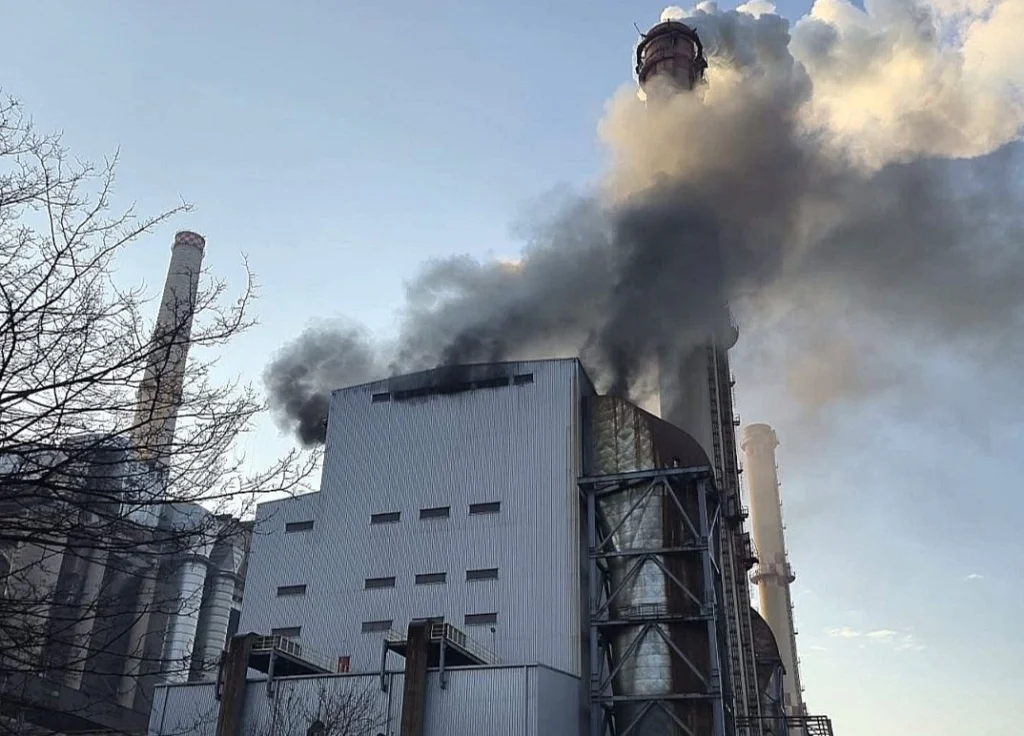 Incendiu la Termocentrala Rovinari. Grupul 5, singurul aflat în funcțiune, a fost oprit