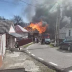 32 de case distruse într-un incendiu devastator la Soveja (Foto & Video) Guvernul promite ajutoare de urgență