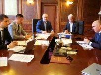 Radu Miruță, discuții cu Dorinel Umbrărescu la Ministerul Transporturilor, alături de Bolojan și Pîslaru: România are nevoie de infrastructură rutieră și feroviară ca de aer. S-au făcut pași, dar nu sunt suficienți