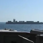 Operațiunea spectaculoasă prin care americanii au capturat o navă iraniană cu asalt din elicopter. Ce poate face distrugătorul USS Spruance și tunul său, care trage 20 de lovituri pe minut (Video)