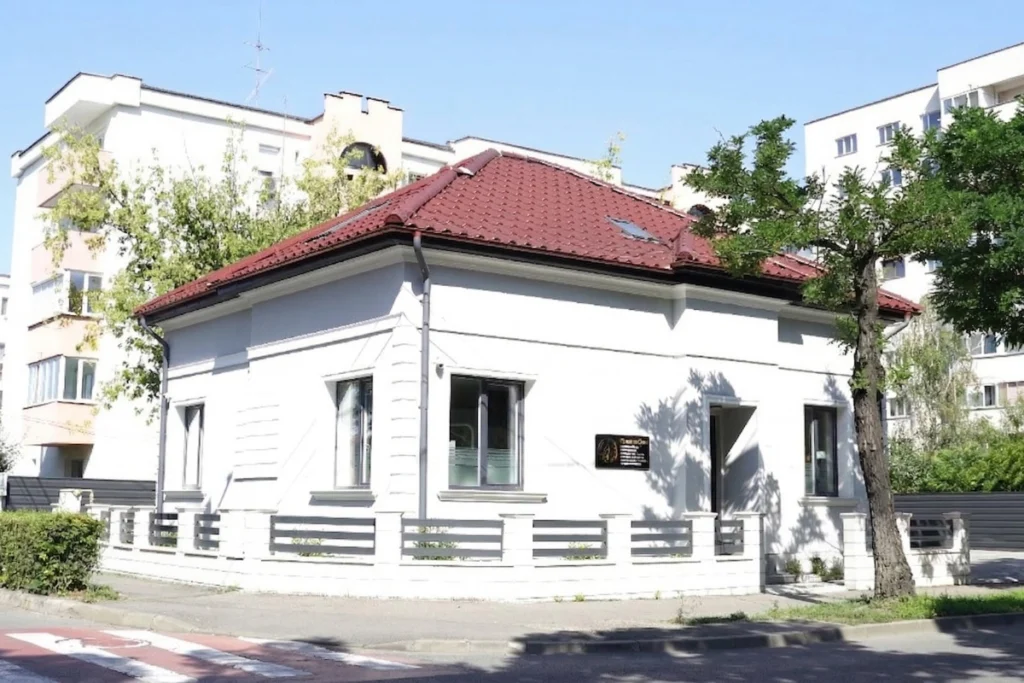 pacien-i-din-toata-romania-ajung-la-cluj-napoca-pe