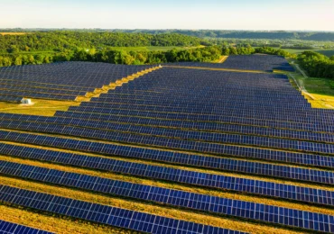 Val de investiții turcești în energia României: proiecte fotovoltaice și de stocare în baterii tot mai mari