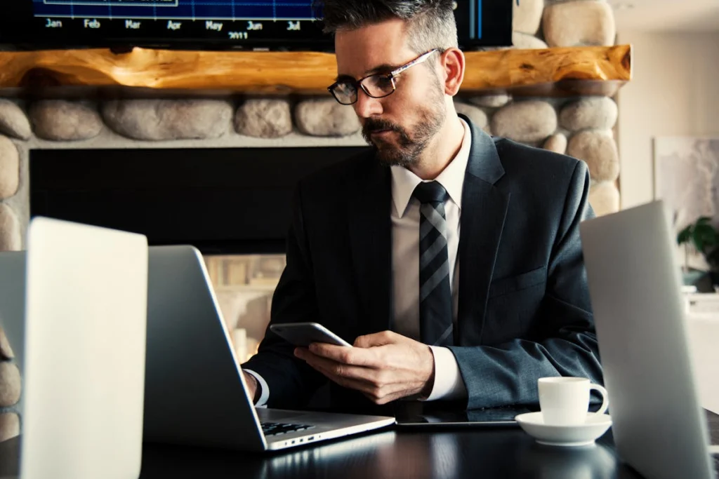 Digitalizarea și creditele rapide: sprijin real pentru PFA-uri în momente dificile