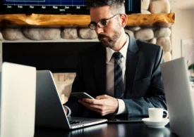 Digitalizarea și creditele rapide: sprijin real pentru PFA-uri în momente dificile