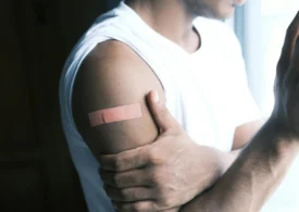 Un plasture special poate distruge celulele de melanom fără intervenție chirurgicală