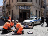 Focuri de armă și 5 răniți la Atena: Autorul, un bărbat de 89 de ani, a fost arestat (Video)