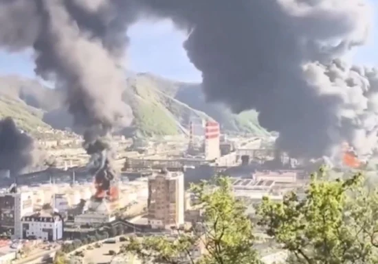 <span style="color:#990000;">Ziua 1525</span> Dronele Kievului lovesc din nou rafinăria din Tuapse, Putin acuză (Video) Fiecare al treilea bloc din Zaporojie, avariat. Nou record de drone doborâte în Ucraina