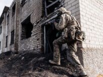 Ziua 1505 Ucraina atacă un depozit de petrol și ultimul feribot în Crimeea. Le distruge rușilor și un sistem Tor-M2 de 25 de milioane de dolari. Amenințare pentru țările baltice. Hackerii ruși spionează prin Wi-Fi