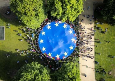 UE nu mai are luxul de a fi doar o mașinărie birocratică