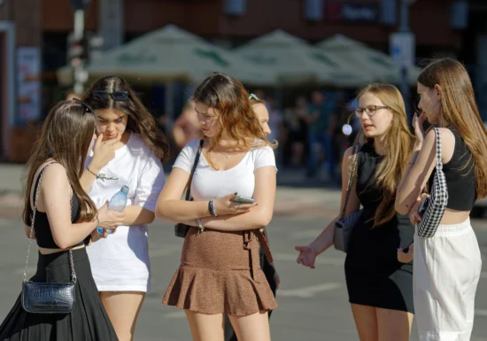 Parentingul blând se transformă? Specialist: Conflictele nu apar pentru că relația a eșuat, ci pentru că dezvoltarea o cere