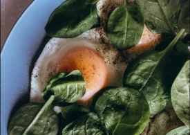 Vitamina ignorată de mulți, care „curăță” arterele și înjumătățește riscul de moarte din cauze cardiovasculare