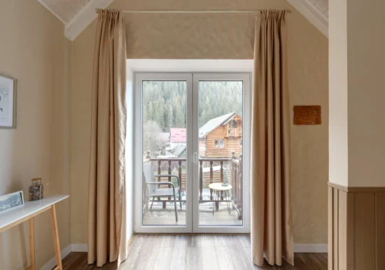 Detalii care schimbă complet aspectul unui balcon - inspirație de la Hauzen