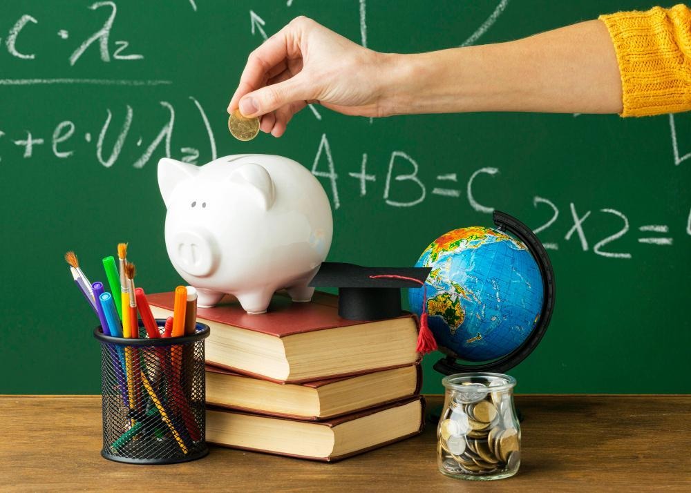 Educația financiară practică: 5 abilități esențiale care te salvează în situații neprevăzute