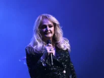 Cântăreața Bonnie Tyler a fost plasată în comă indusă