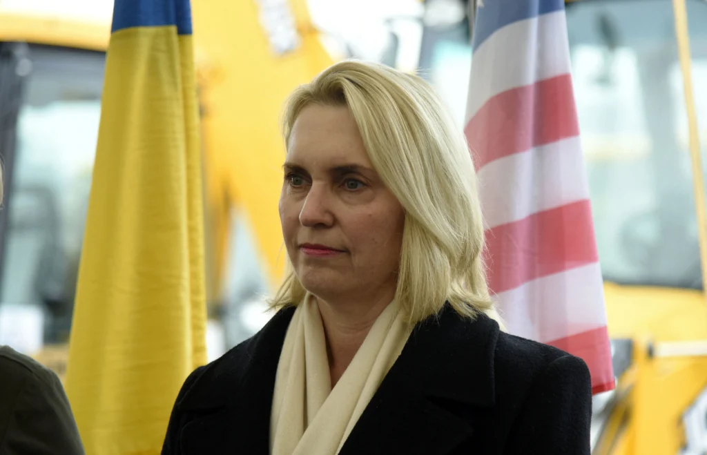 Un fost ambasador SUA dezvăluie cum a pus Trump în pericol viețile diplomaților americani