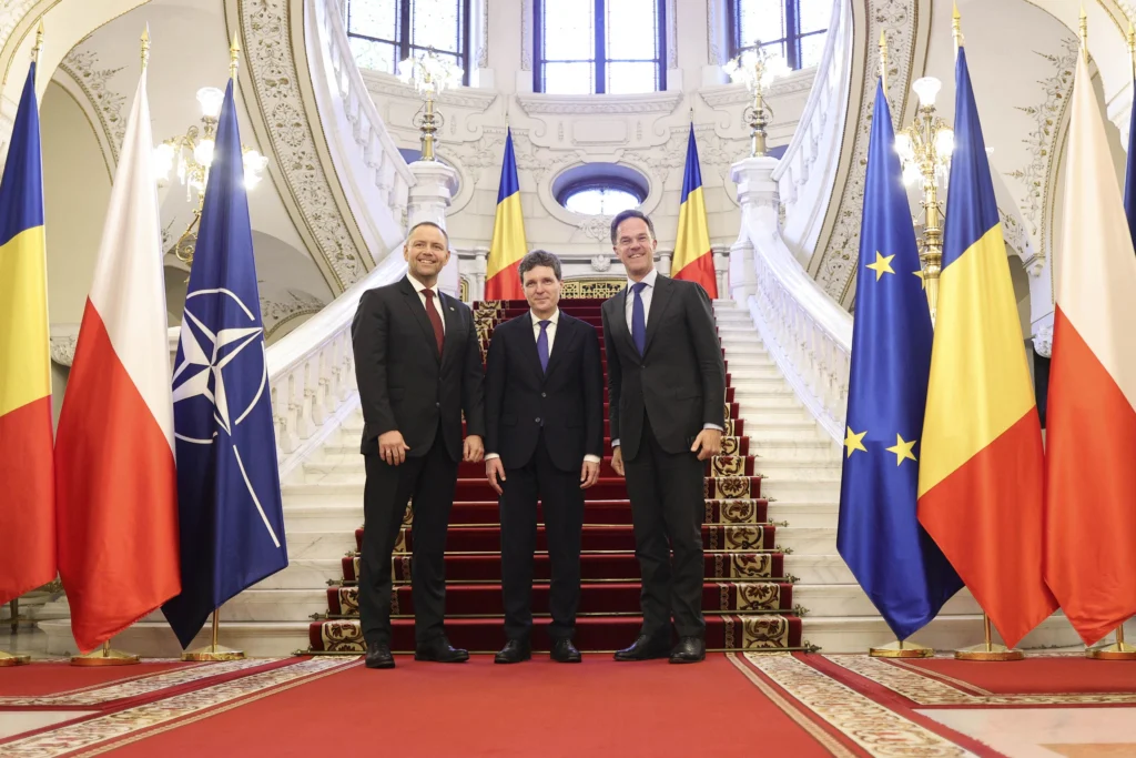 Ce a vorbit Nicușor Dan cu Mark Rutte și Karol Nawrocki, în pregătirea Summit-ului B9