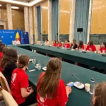 Copiii cer autorităților acces la servicii de sănătate mintală: Adolescenții raportează o deteriorare a sănătății mintale