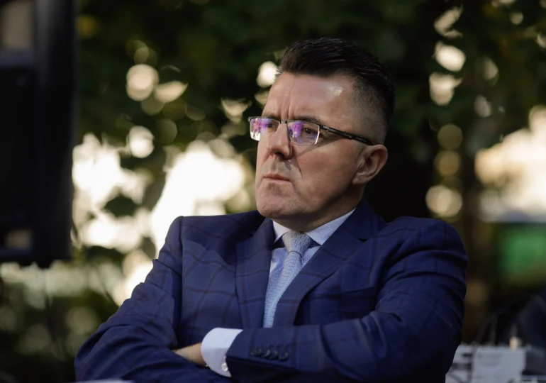 AUR cere din nou anticipate după Congresul PNL: „Războiul dintre userizarea PNL și nicușorizarea PSD nu e al nostru”