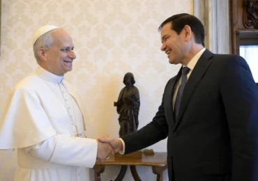 Marco Rubio merge la Roma să repare relațiile stricate de Trump cu Papa Leon și Meloni