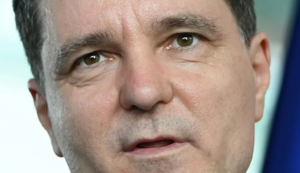 O tragedie românească. Tensiunile dintre un președinte conservator și electoratul său liberal
