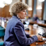 Oana Gheorghiu reclamă angajări închise în cerc la Metrorex. Compania are pierderi de 1,2 miliarde, dar plătește 46 de contabili și peste 130 de posturi economice și administrative