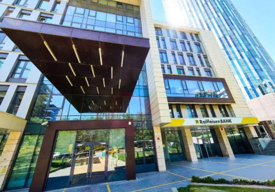 <span style="color:#990000;">Companii care ne pun pe harta Europei</span> Raiffeisen Bank: oameni, tehnologie și antreprenoriat într-o bancă europeană construită pe încredere