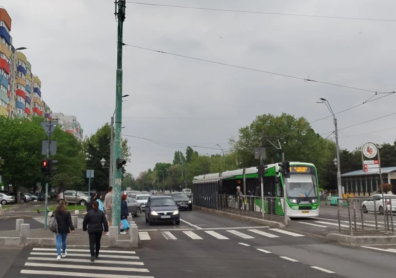 Ciucu anunță când va scumpi biletul STB: Să mai dea afară din pile și relații