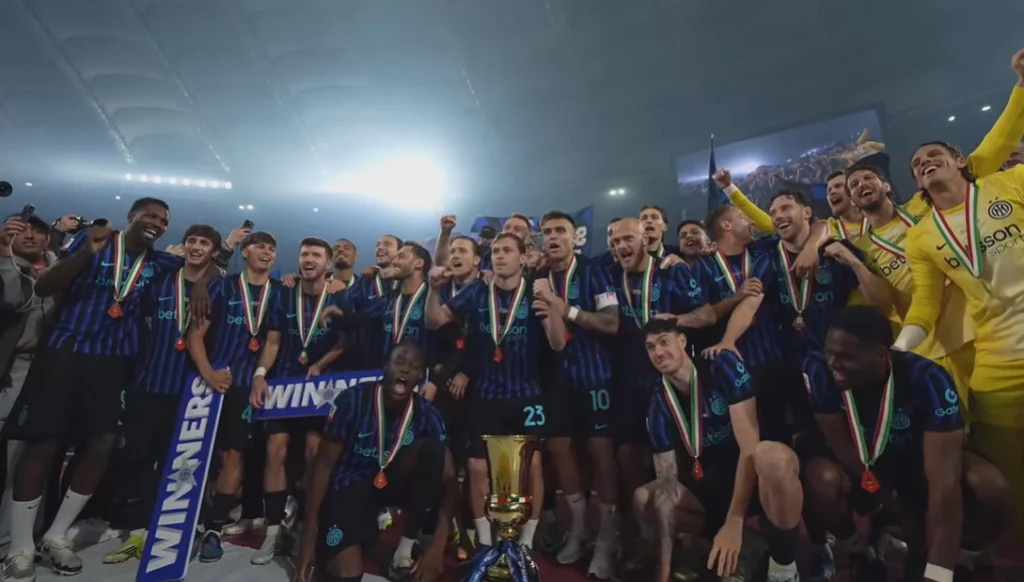 Imaginile bucuriei de la Inter Milano: Jucătorii s-au dezlănțuit pe „Made in Romania”
