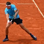 Moment tensionat la Roland Garros: Un jucător s-a prăbușit pe teren pentru 10 minute
