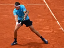 Moment tensionat la Roland Garros: Un jucător s-a prăbușit pe teren pentru 10 minute